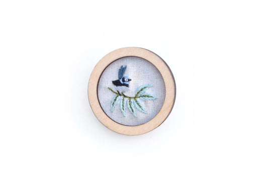 Hand Embroidered Brooch Pendant - Fairy Wren